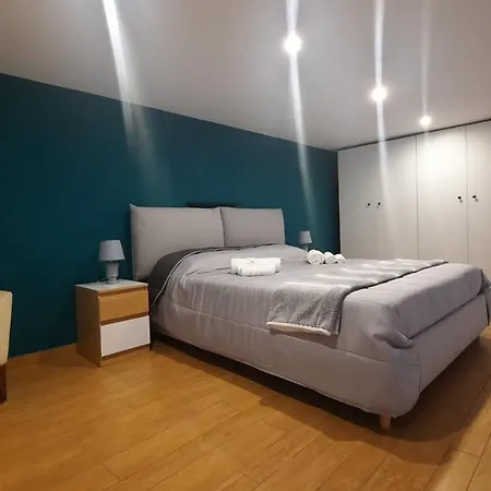 White Spagnoli Apartment