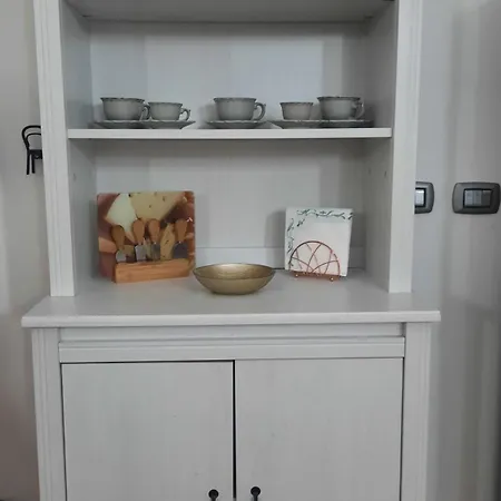 White Spagnoli * Νάπολη