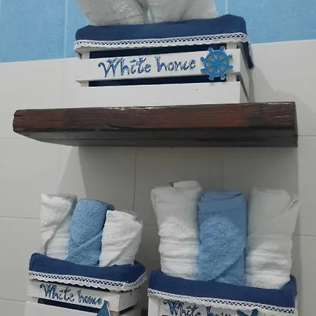 White Spagnoli Apartment Naples