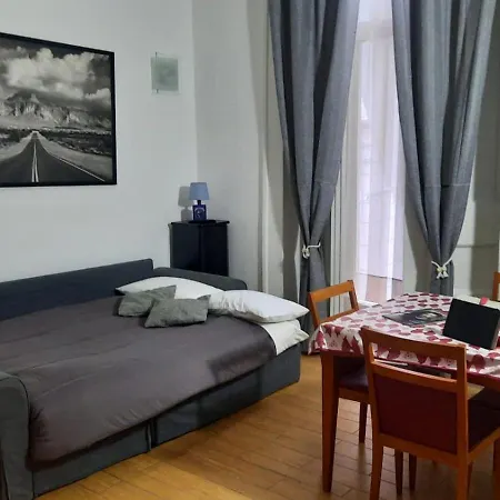 White Spagnoli Apartman Nápoly